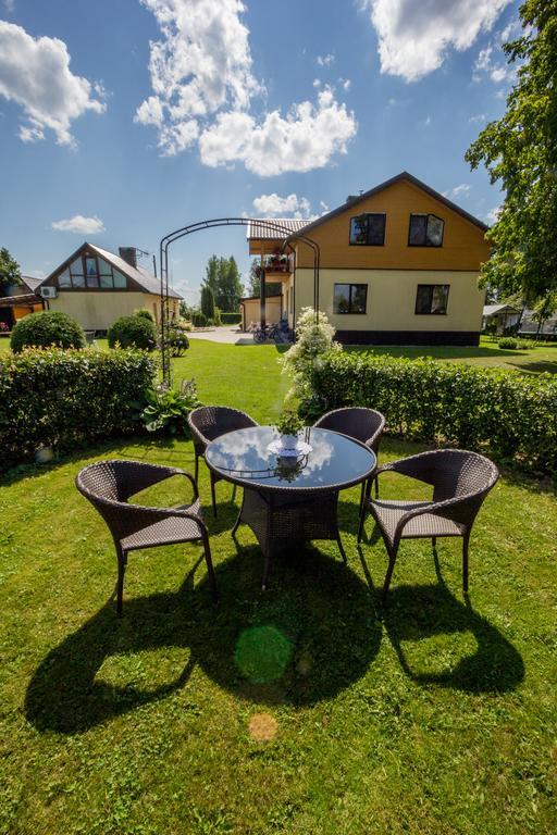 Brivdienu Majas Parupes Bauska Exterior foto